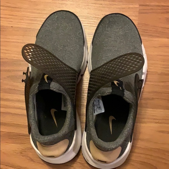 nike ladies shoes without laces